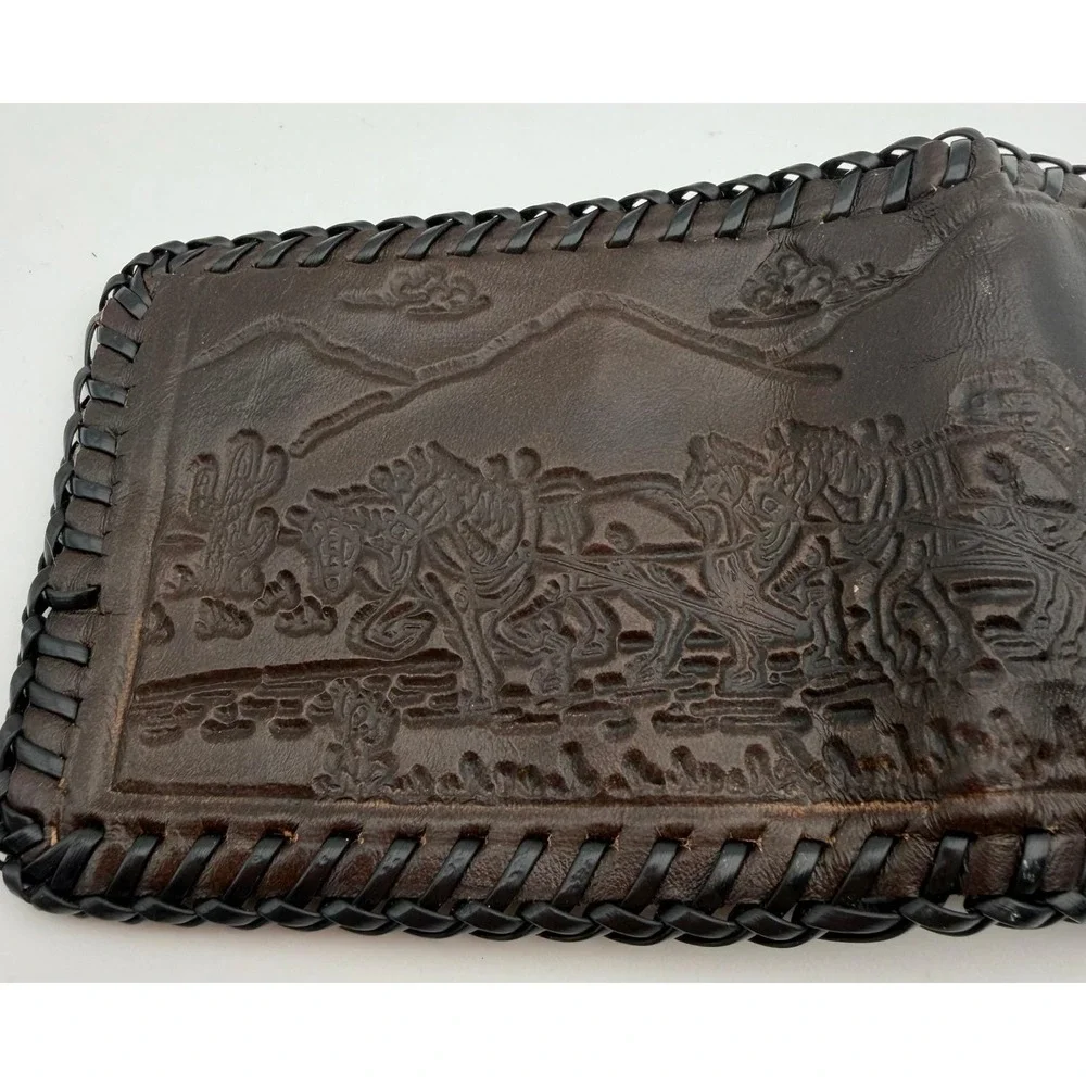Vintage Tooled Leather Western Bifold Wallet Stagecoach Desert Scene Brown